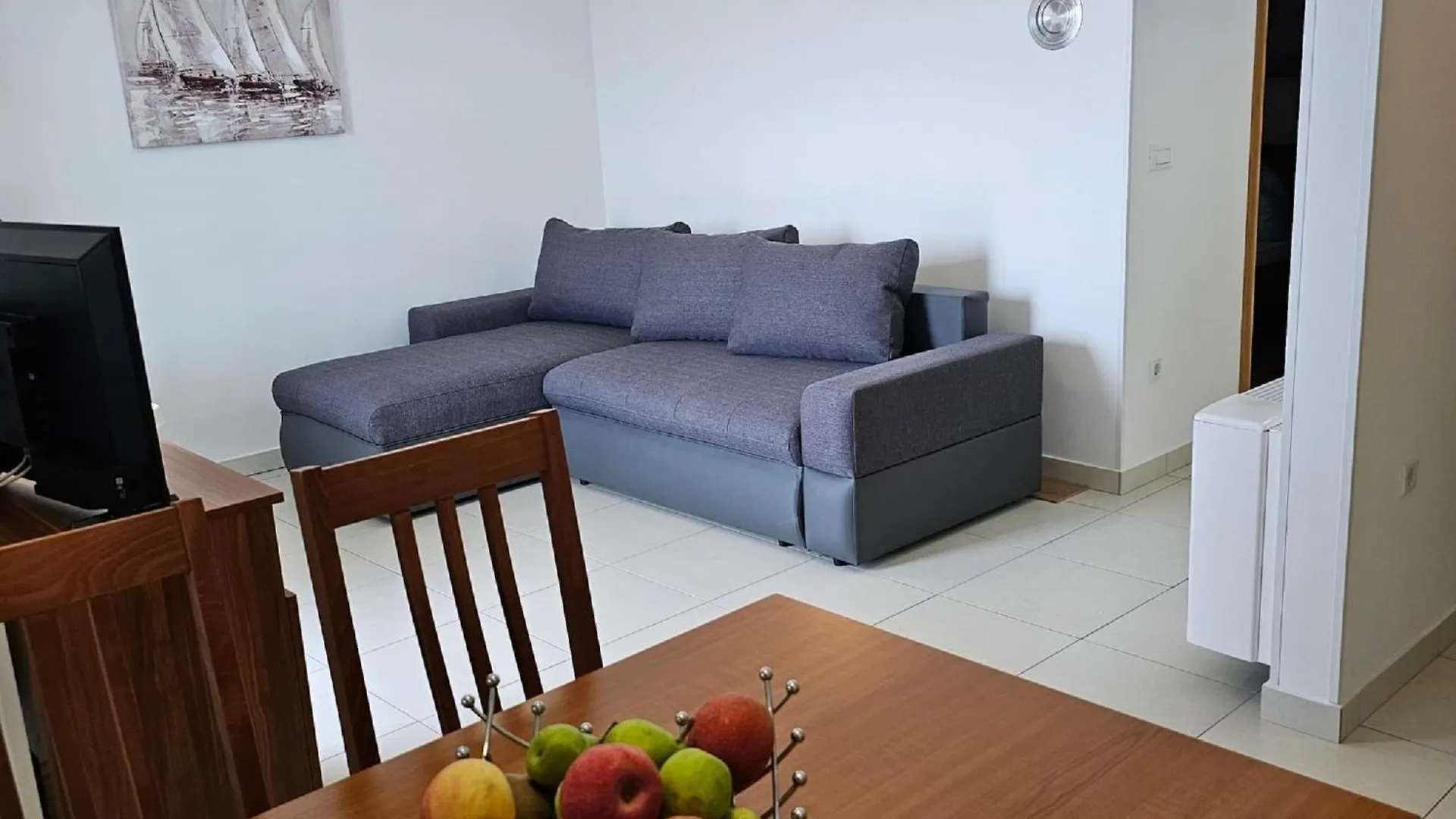 Apartments Mlikota 扎顿 0*,  克罗地亚